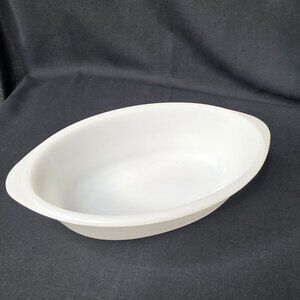 Vintage White GLASBAKE 1 Quart Oval Baking Dish J235  Appx 10 x 6 Inch